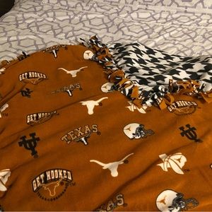University of Texas tie fleece blanket